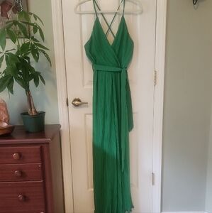Green Sleeveless Wrap Jumpsuit for any Occasion
